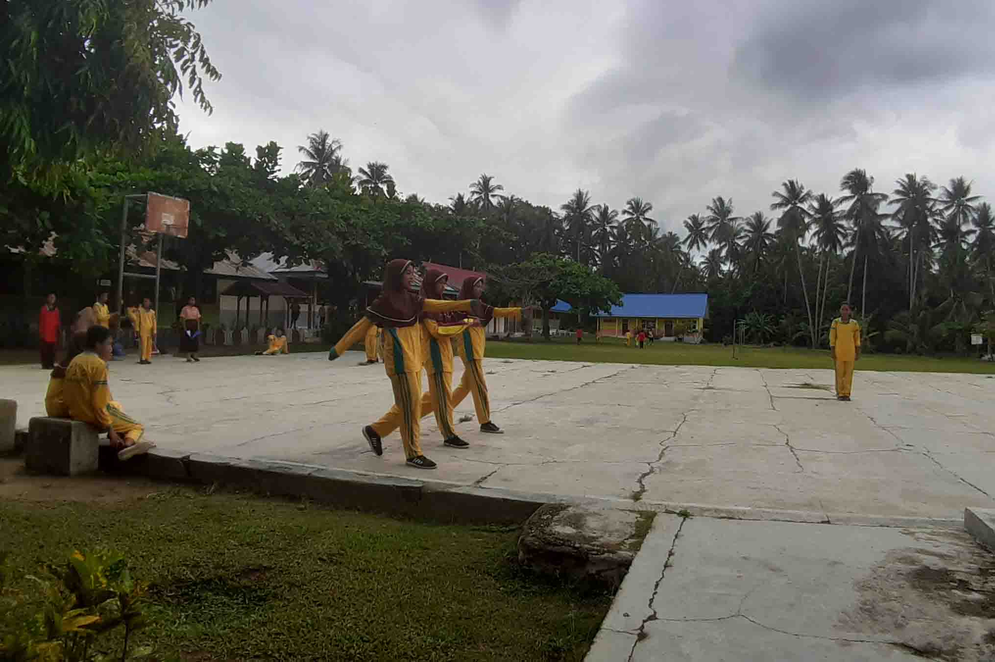 Latihan Pengerak Bendera