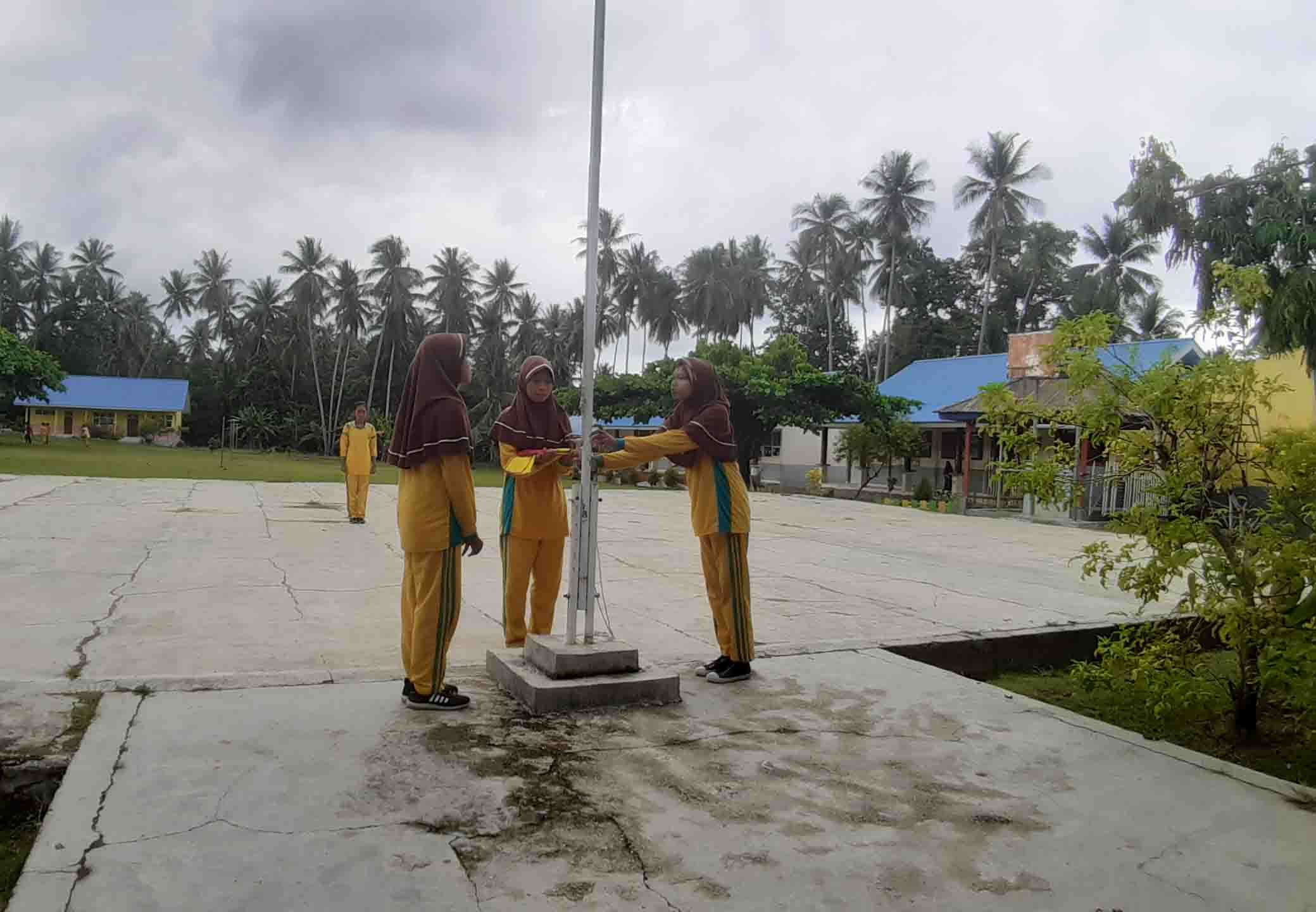 Latihan Pengerak Bendera