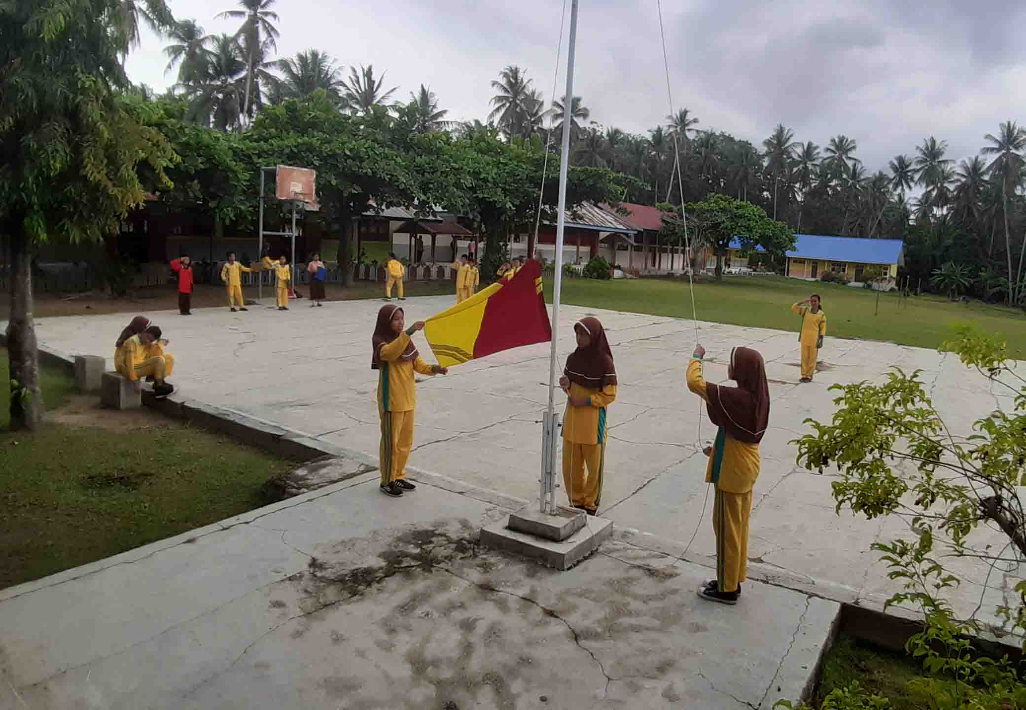 Latihan Pengerak Bendera