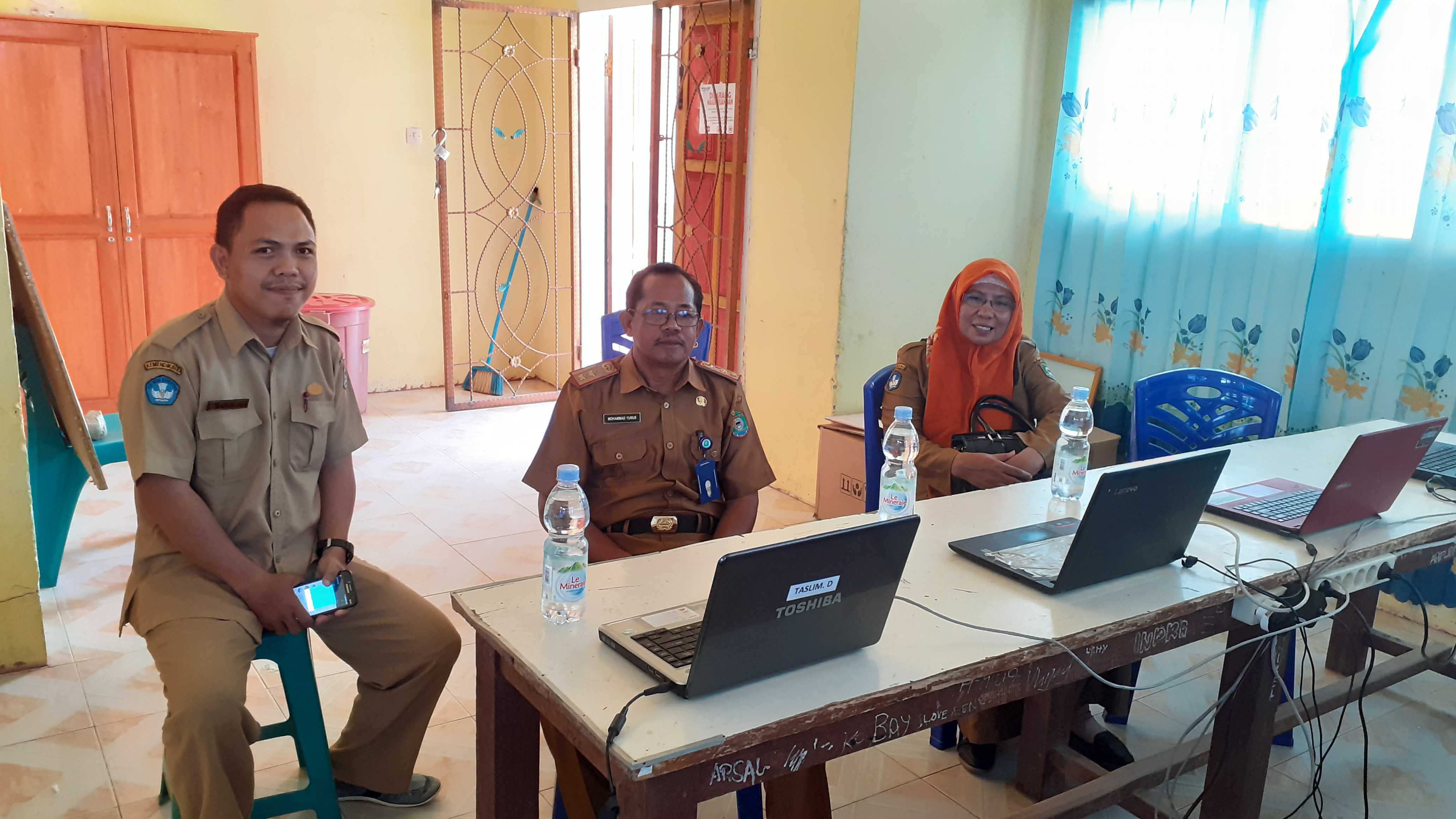 Kunjungan Dinas Pendidikan Kab. Poso di SMP Negeri 2 Lage